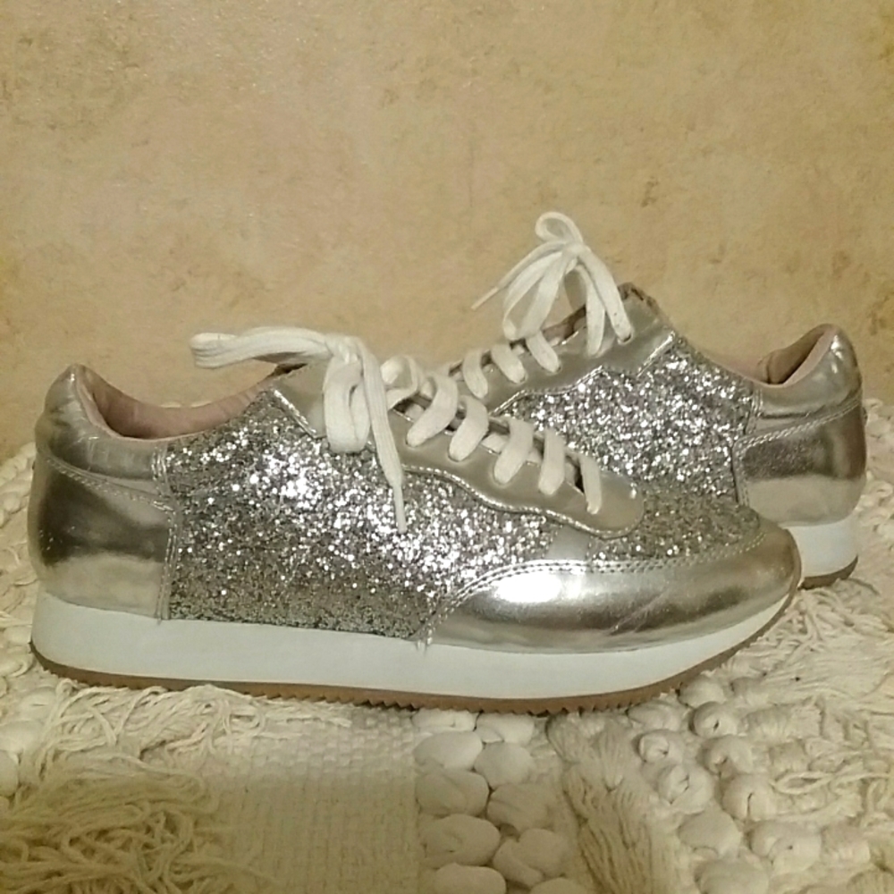 Kate Spade EUC Felicia Metallic Sneakers 7.5